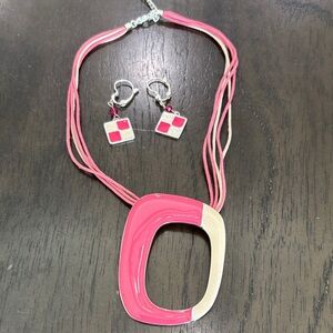 Geometric Pink and Cream Necklace Set